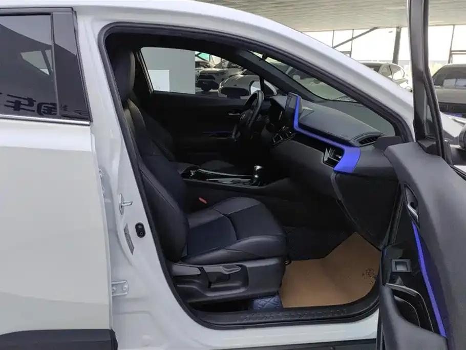 Toyota C-HR 2021 из CN, фото 7