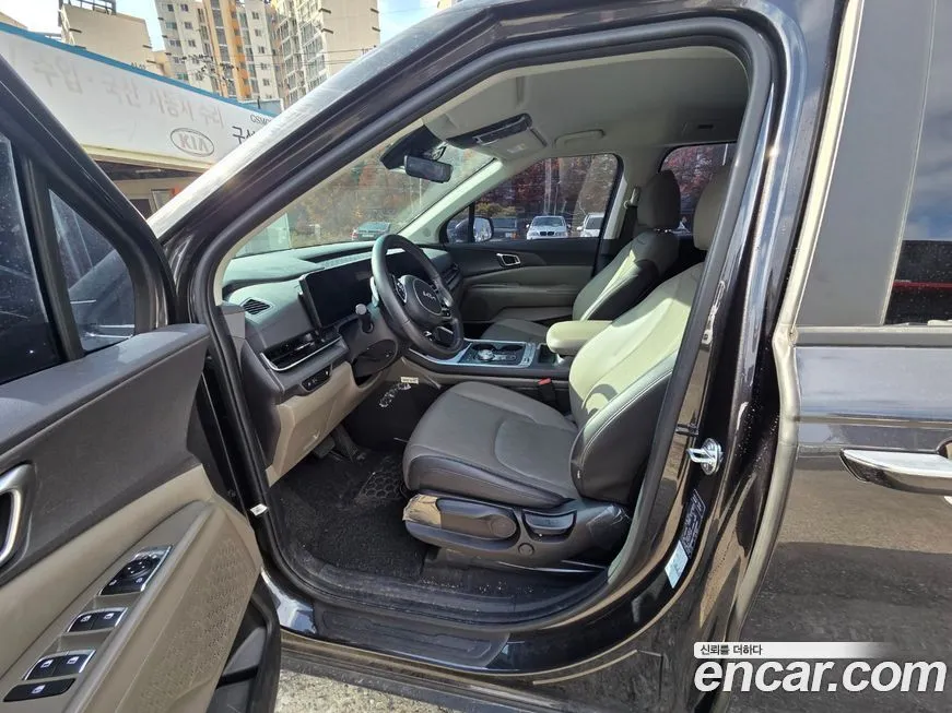 Kia Carnival — фото 10