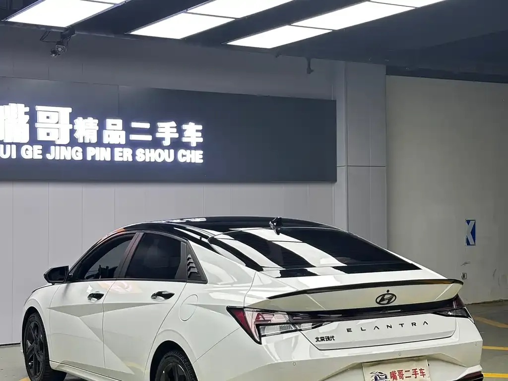 Hyundai Elantra 2023 из CN, фото 9