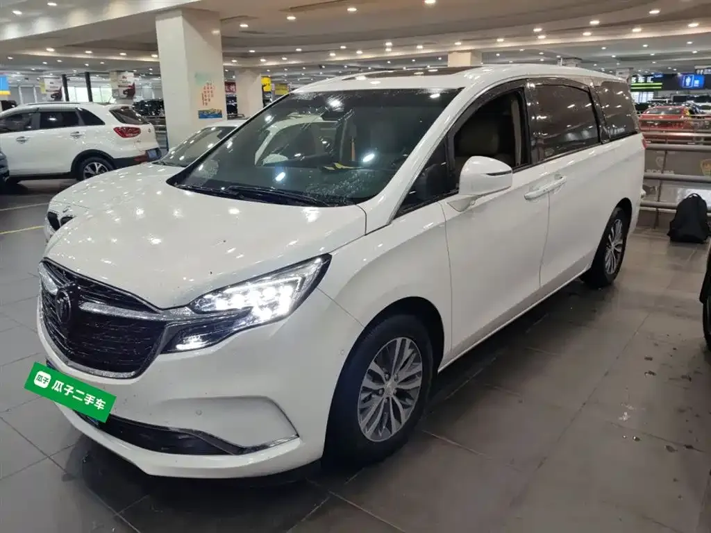 Buick GL8 2021 из CN, фото 1
