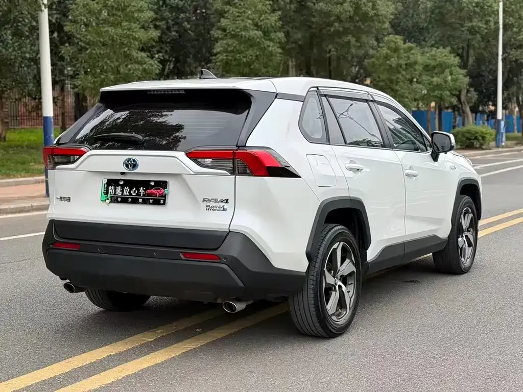 Toyota RAV4 2022 из CN, фото 7