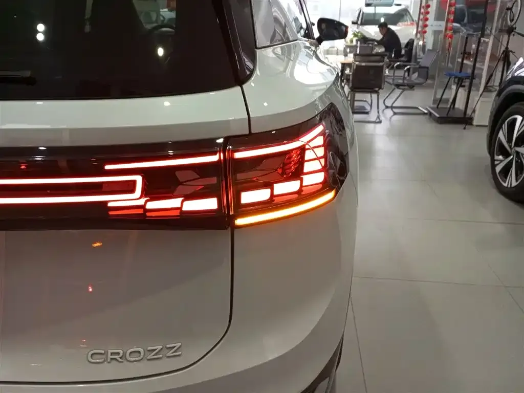 Volkswagen ID.6 Crozz 2024 из CN, фото 8