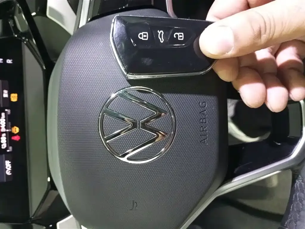 Volkswagen ID.6 Crozz 2024 из CN, фото 9