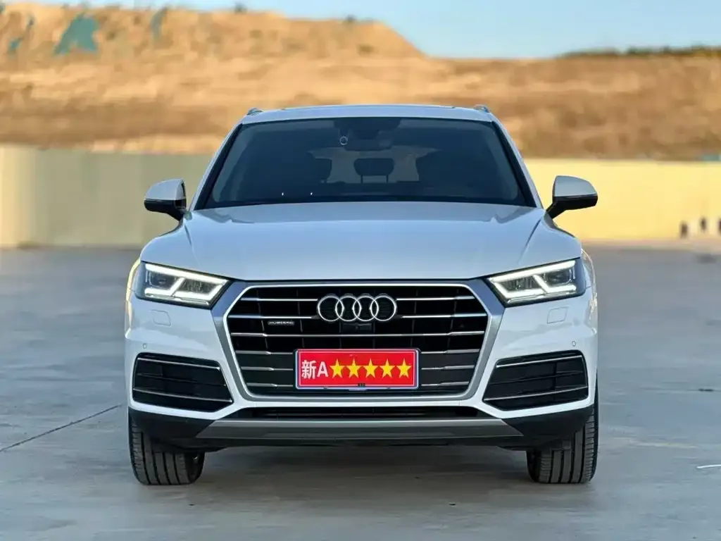 Audi Q5L 2021 из CN, фото 2