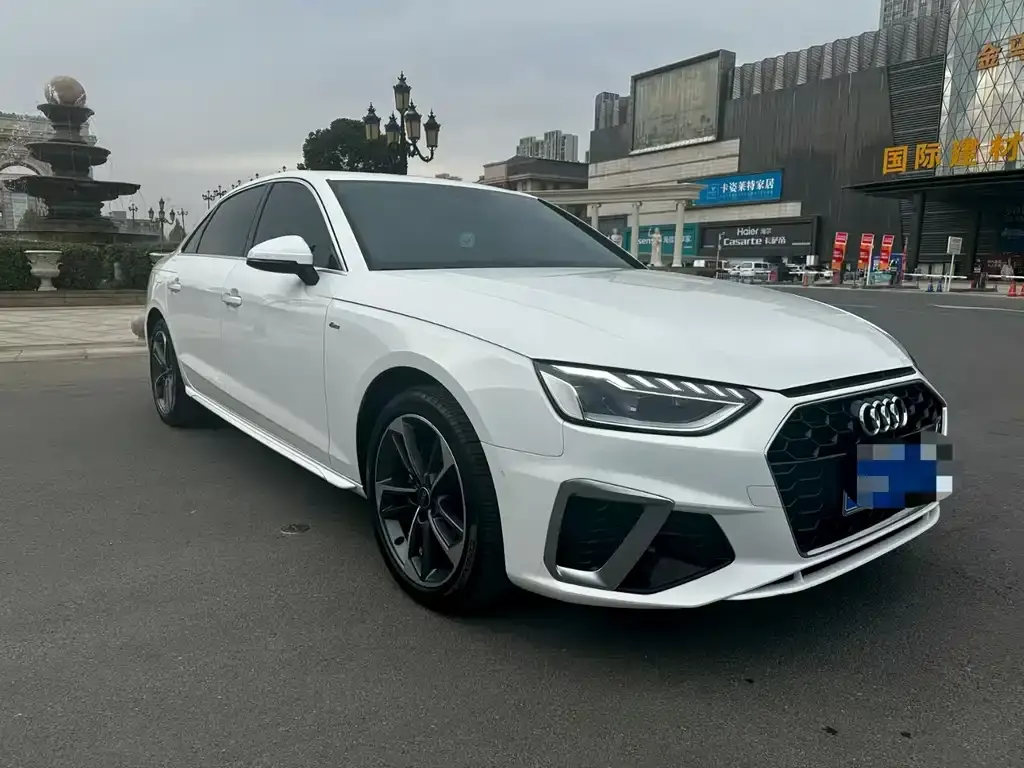 Audi A4L 2024 из CN, фото 3