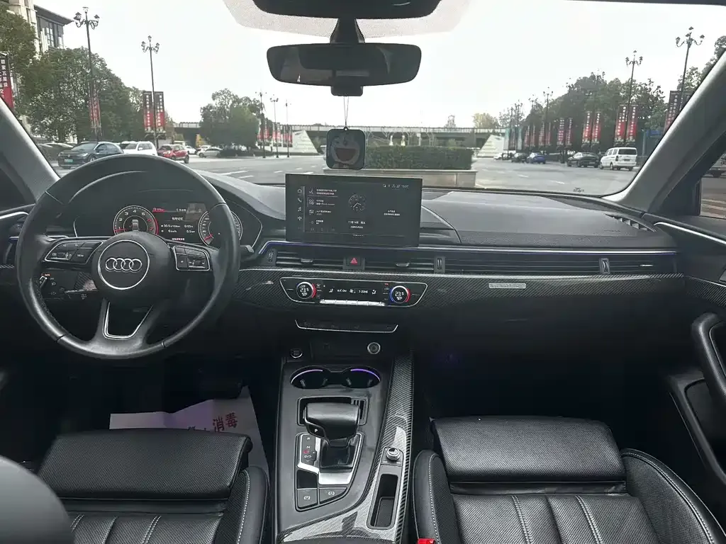 Audi A4L 2024 из CN, фото 6