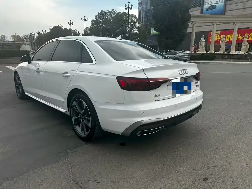 Audi A4L 2024 из CN, фото 8