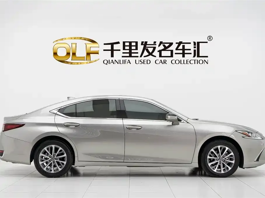 Lexus ES — фото 10