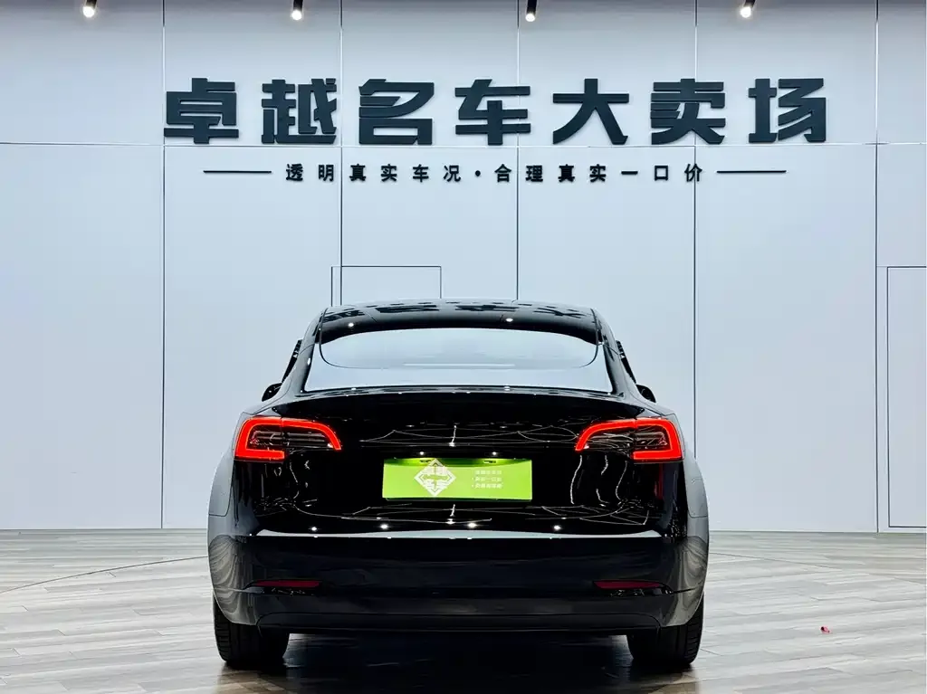 Tesla Model 3 — фото 6