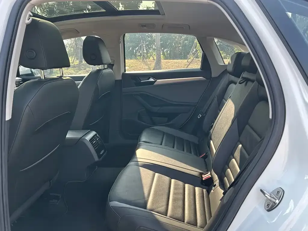 Volkswagen Sagitar 2022 из CN, фото 10