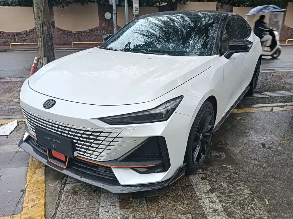Changan UNI-V 2023 из CN, фото 1