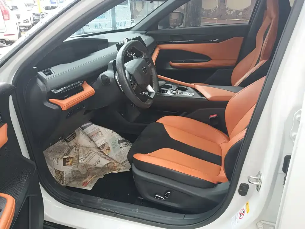 Changan UNI-V 2023 из CN, фото 4