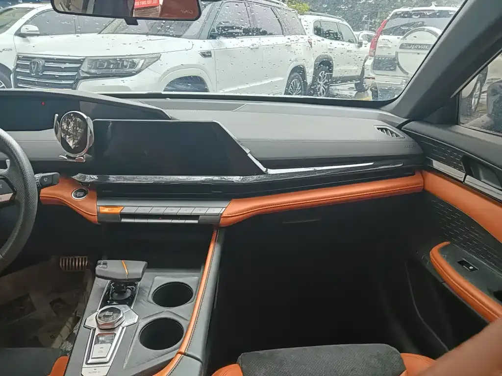 Changan UNI-V 2023 из CN, фото 8