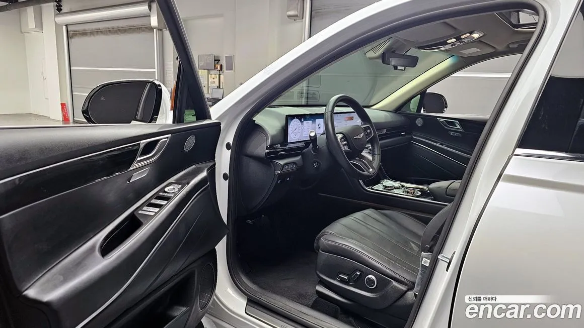 Genesis GV80 — фото 10