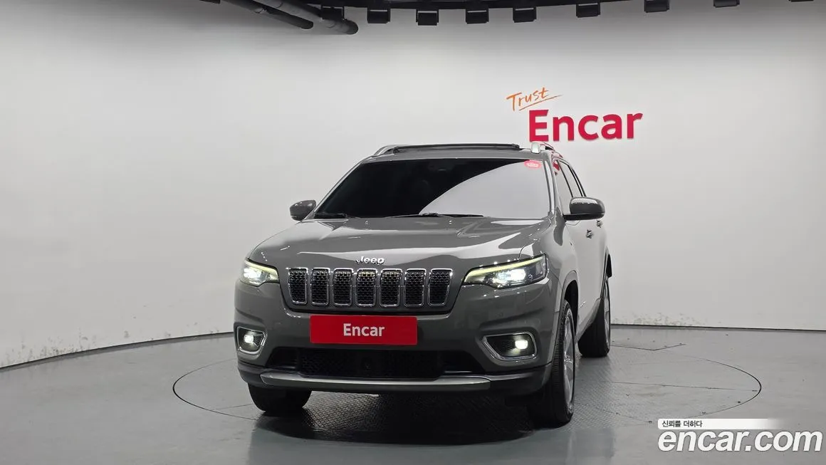 Jeep Cherokee — фото 3