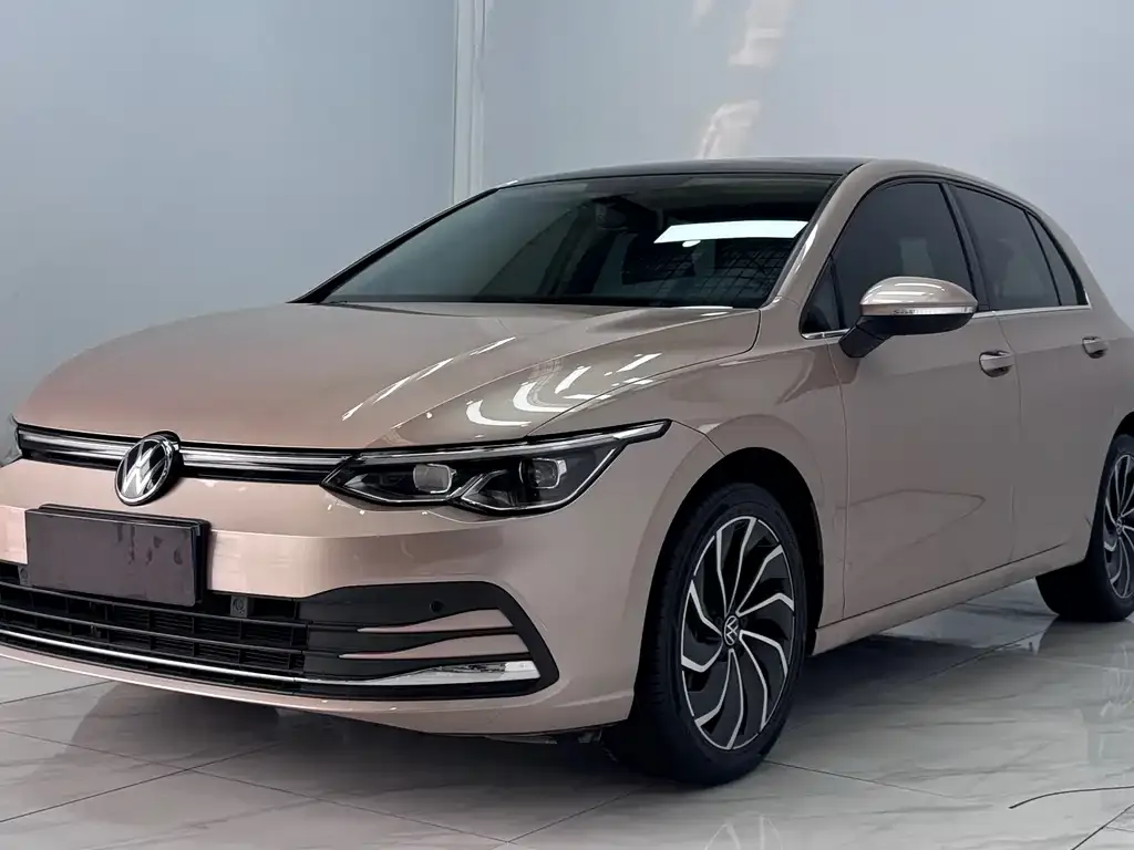 Volkswagen Golf 2021 из CN, фото 1