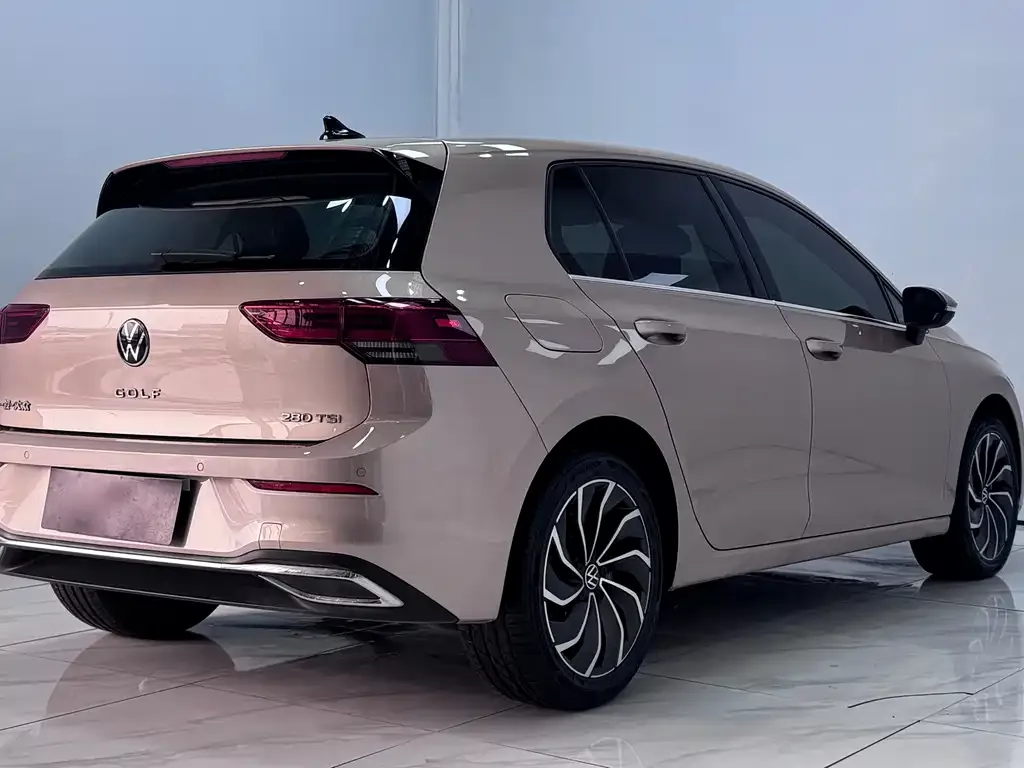 Volkswagen Golf 2021 из CN, фото 6