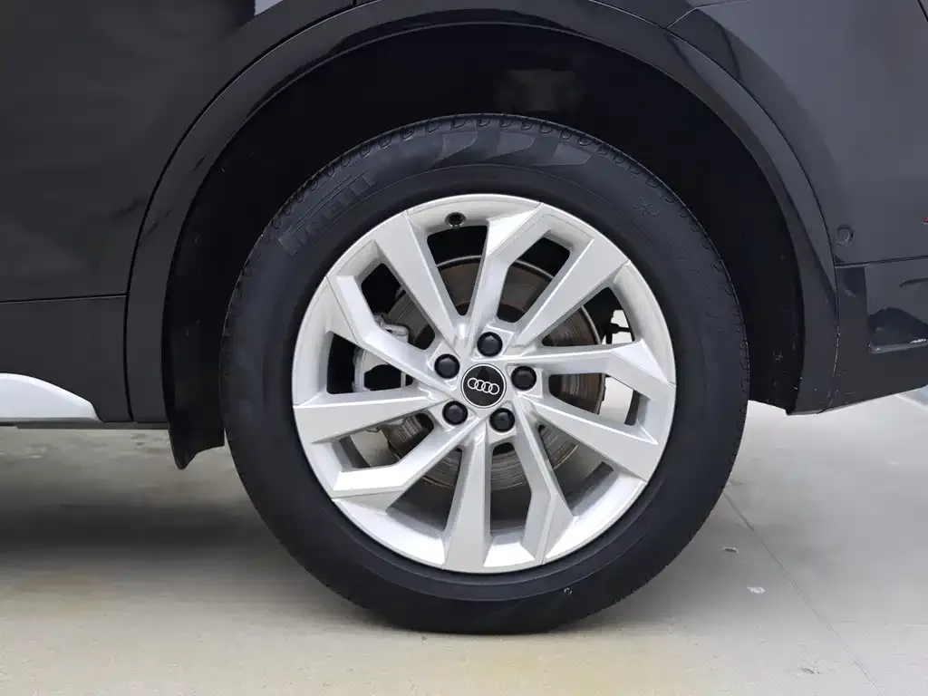 Audi Q5L 2021 из CN, фото 4