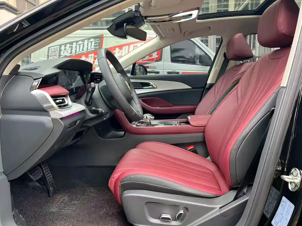 Hongqi H5 2025 из CN, фото 5