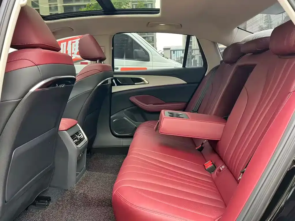 Hongqi H5 2025 из CN, фото 6