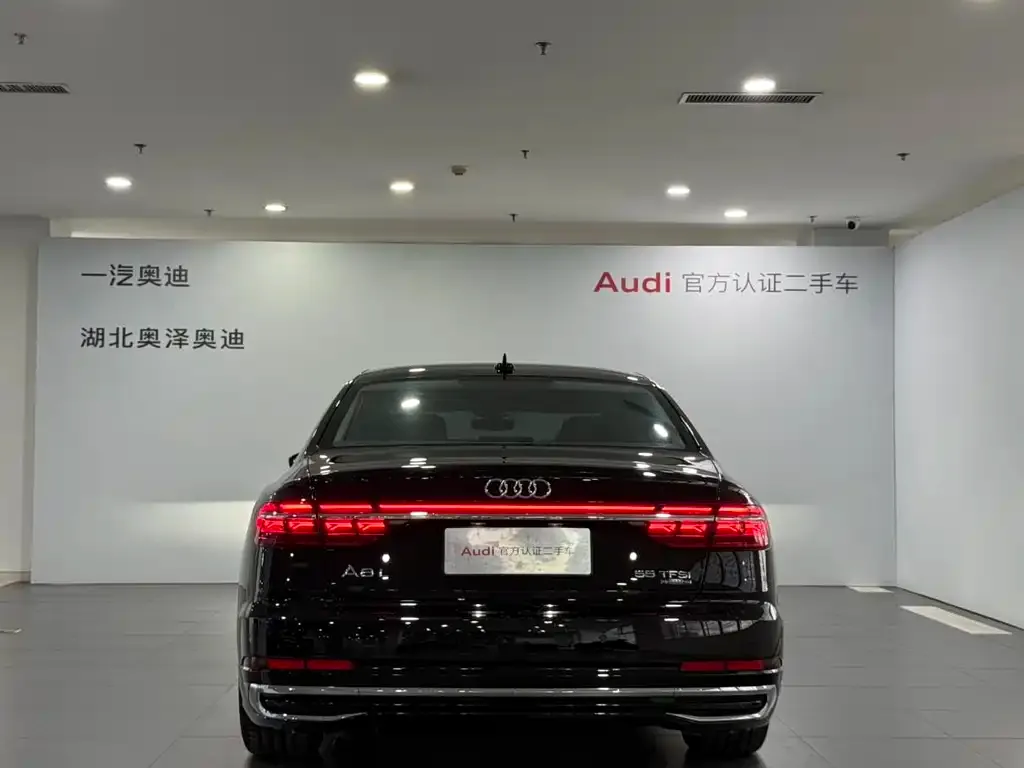 Audi A8 2024 из CN, фото 3