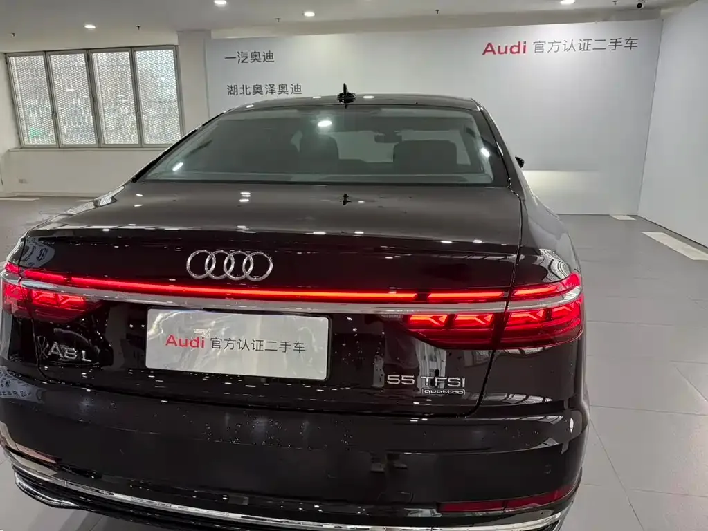 Audi A8 2024 из CN, фото 6