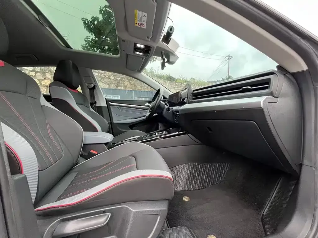 Volkswagen Lamando 2023 из CN, фото 9