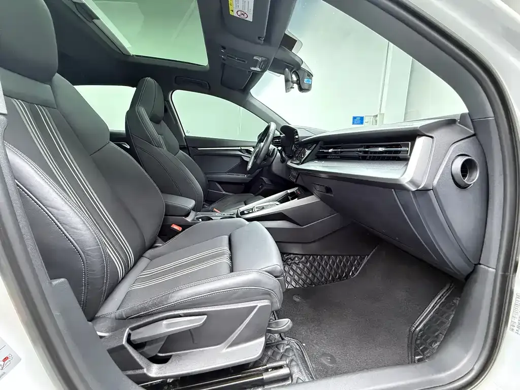 Audi A3 2021 из CN, фото 10