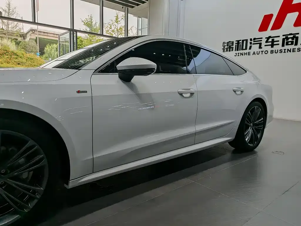 Audi A7 2024 из CN, фото 7