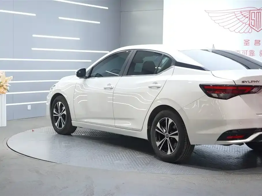 Nissan Sylphy 2023 из CN, фото 3