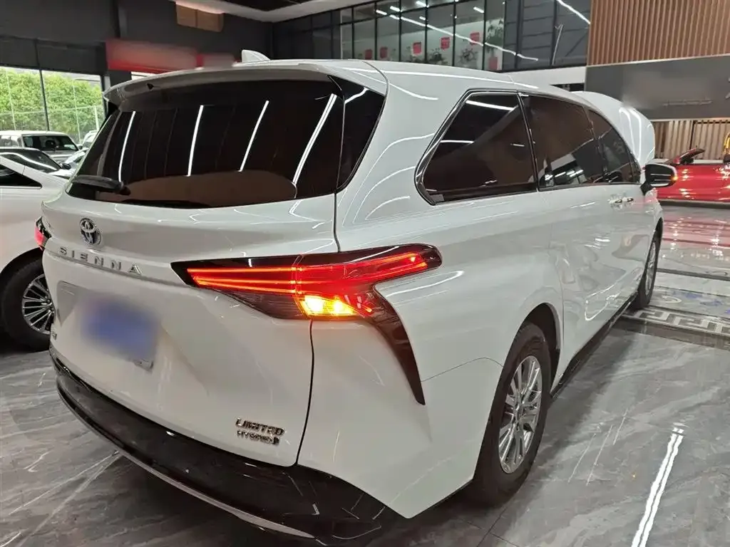 Toyota Sienna 2022 из CN, фото 7