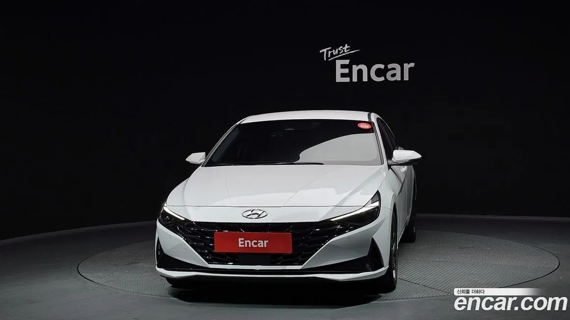 Hyundai AVANTE — фото 3