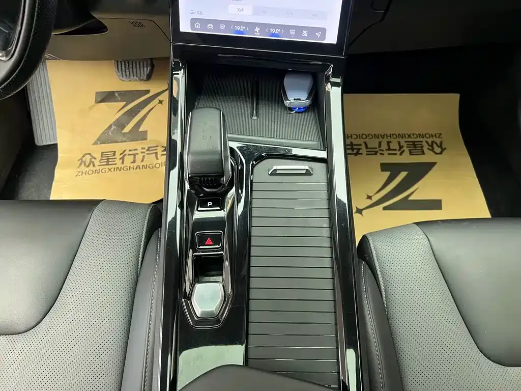 Geely Boyue 2023 из CN, фото 6