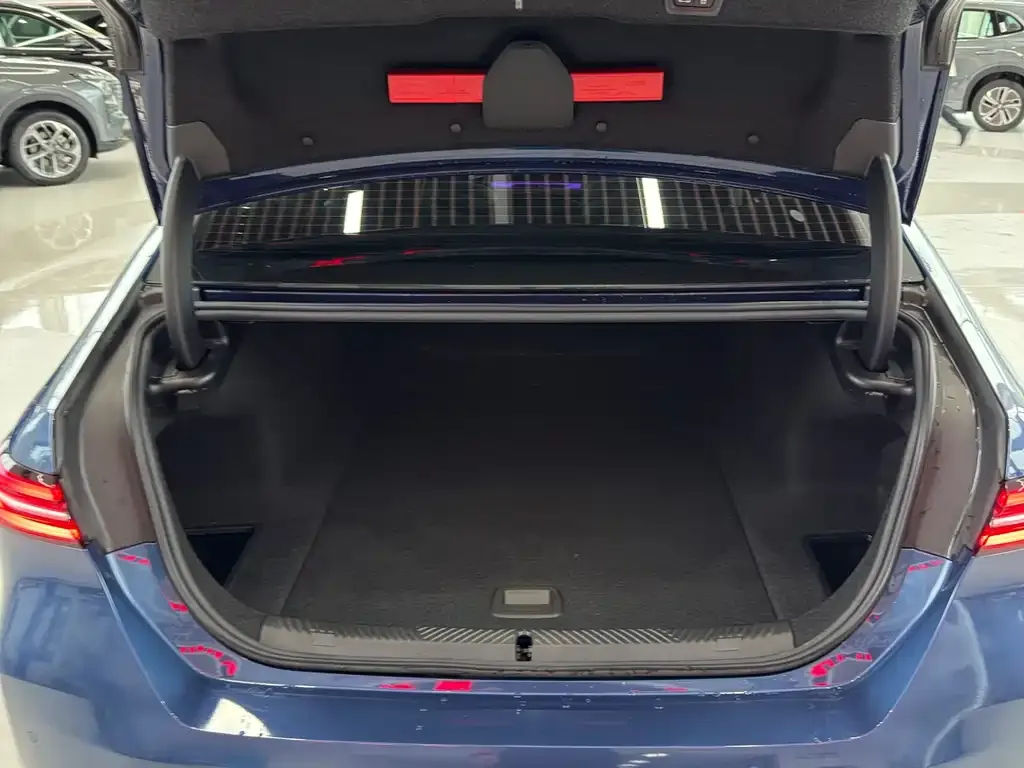 BMW i5 2024 из CN, фото 6