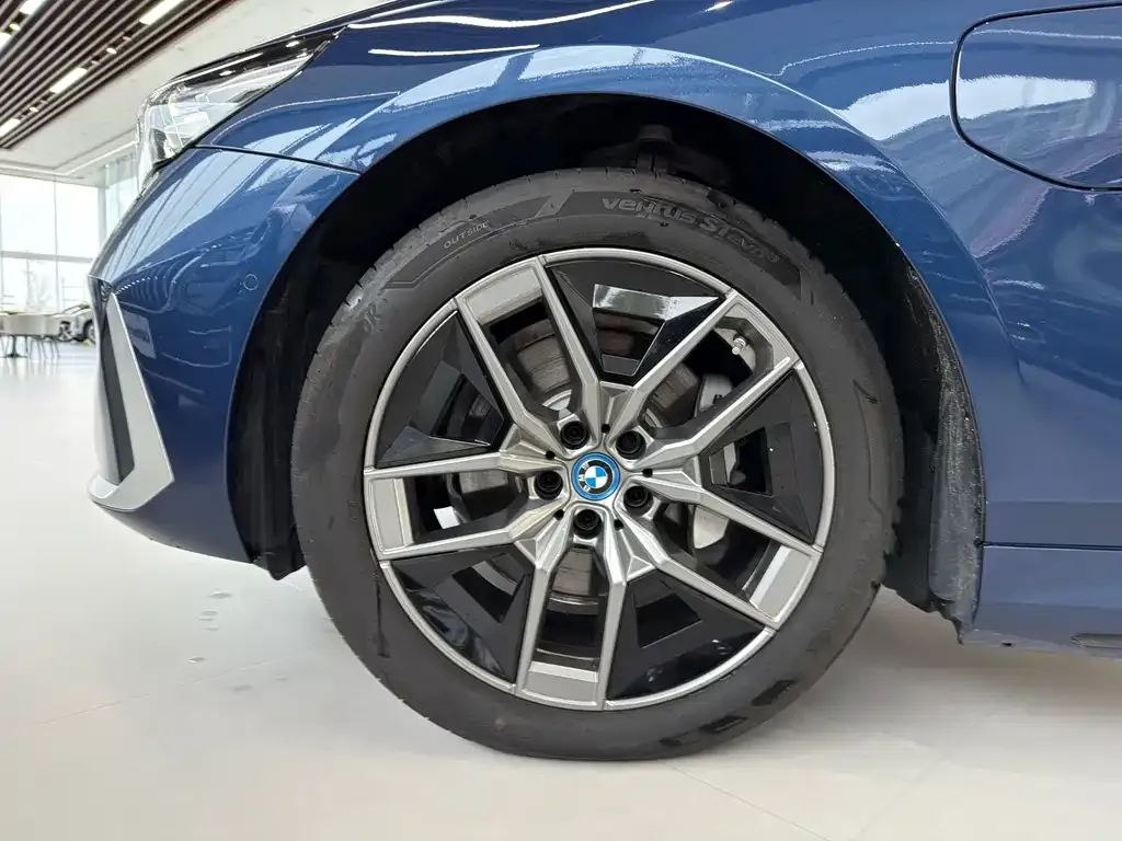 BMW i5 2024 из CN, фото 7