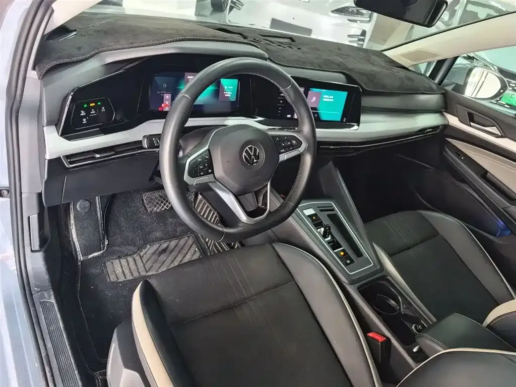 Volkswagen Golf 2022 из CN, фото 10