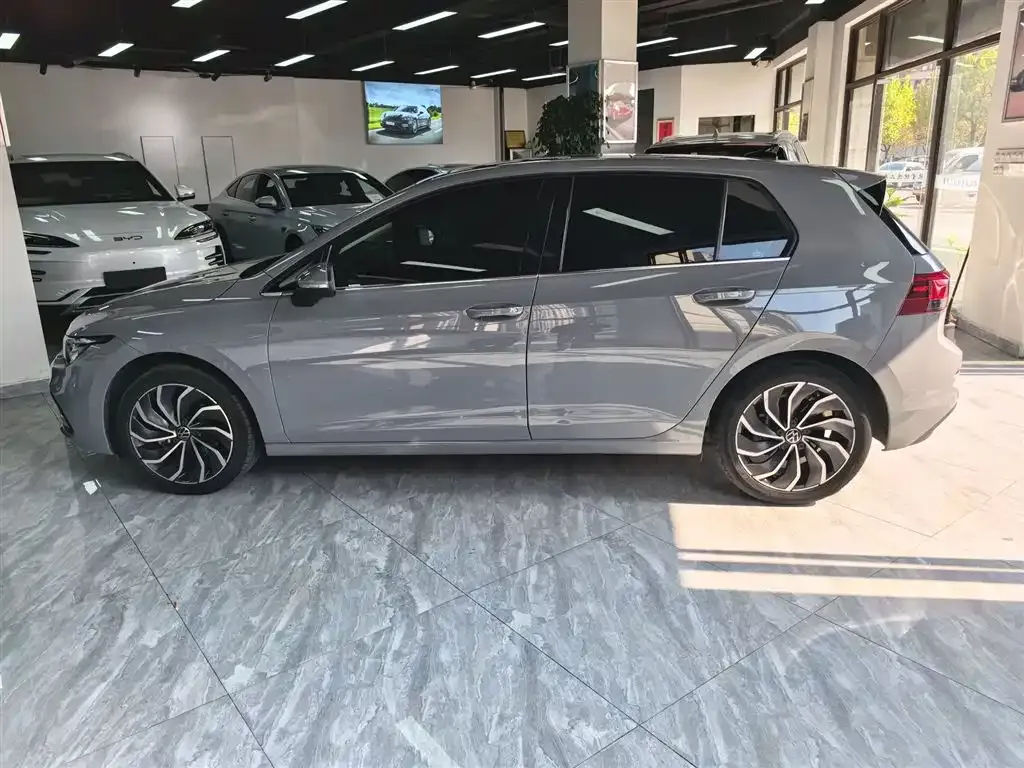Volkswagen Golf 2022 из CN, фото 5