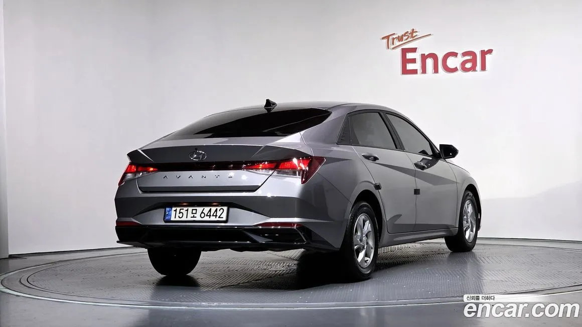 Hyundai AVANTE — фото 2