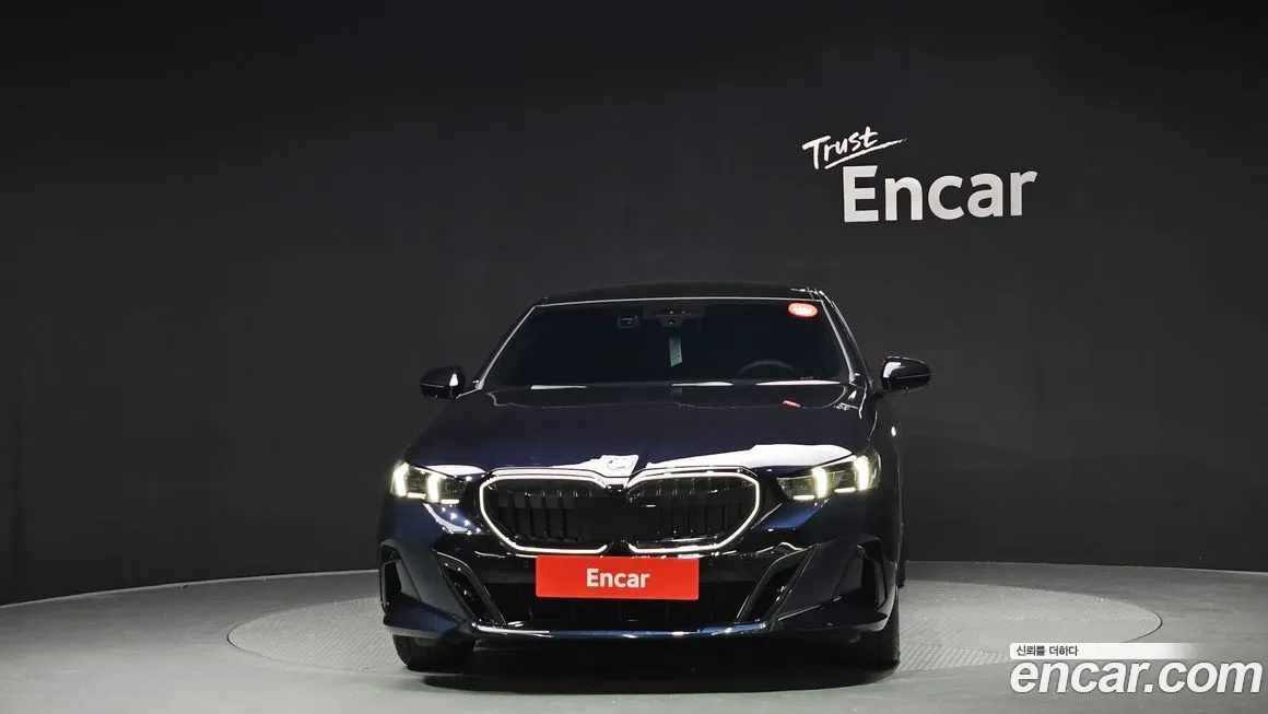 BMW 5-Series 2024 из KR, фото 3