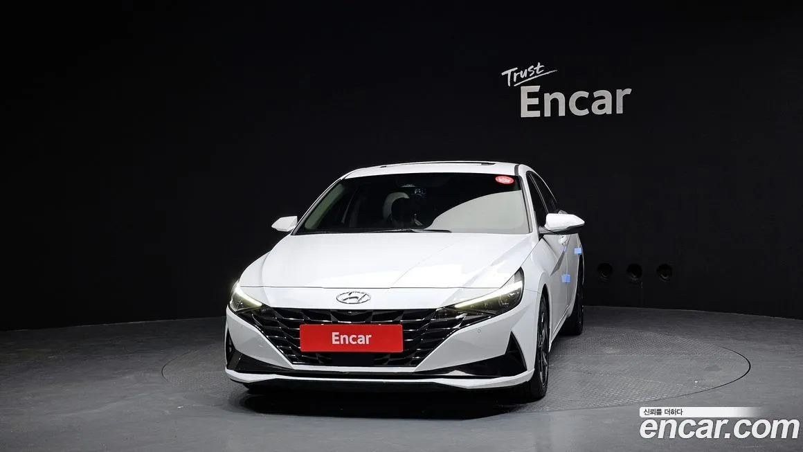 Hyundai AVANTE — фото 3