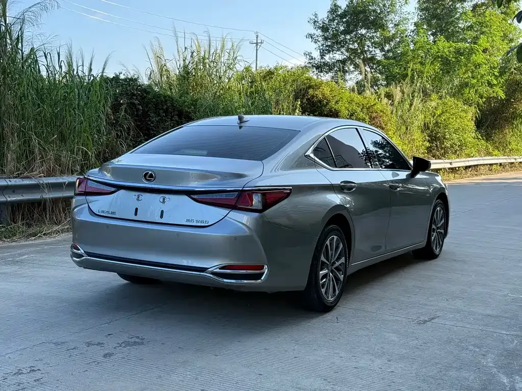 Lexus ES 2023 из CN, фото 6