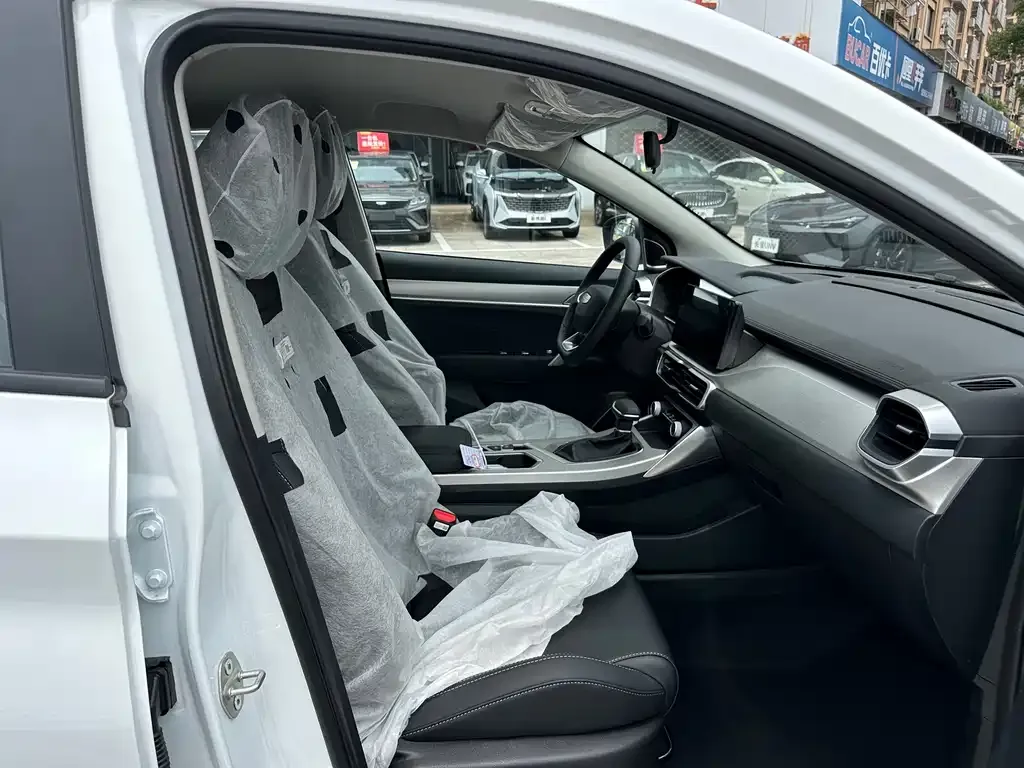 Geely Binyue 2025 из CN, фото 10