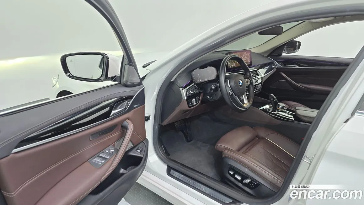 BMW 5-Series 2021 из KR, фото 10