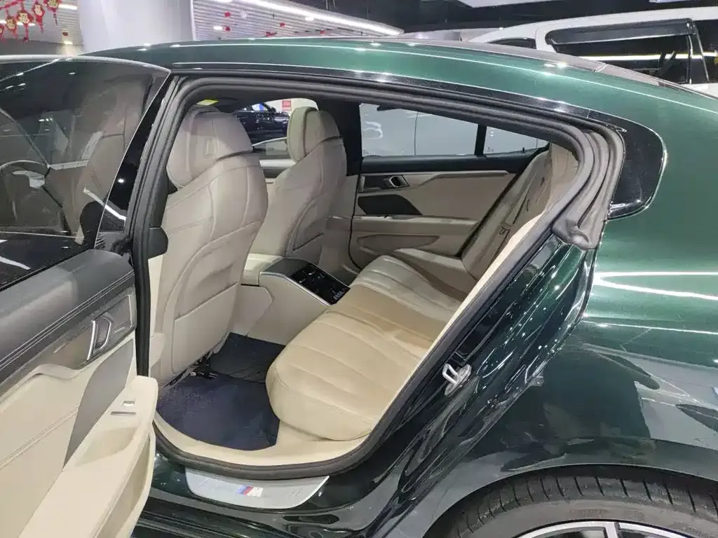 BMW 8 Series 2024 из CN, фото 6