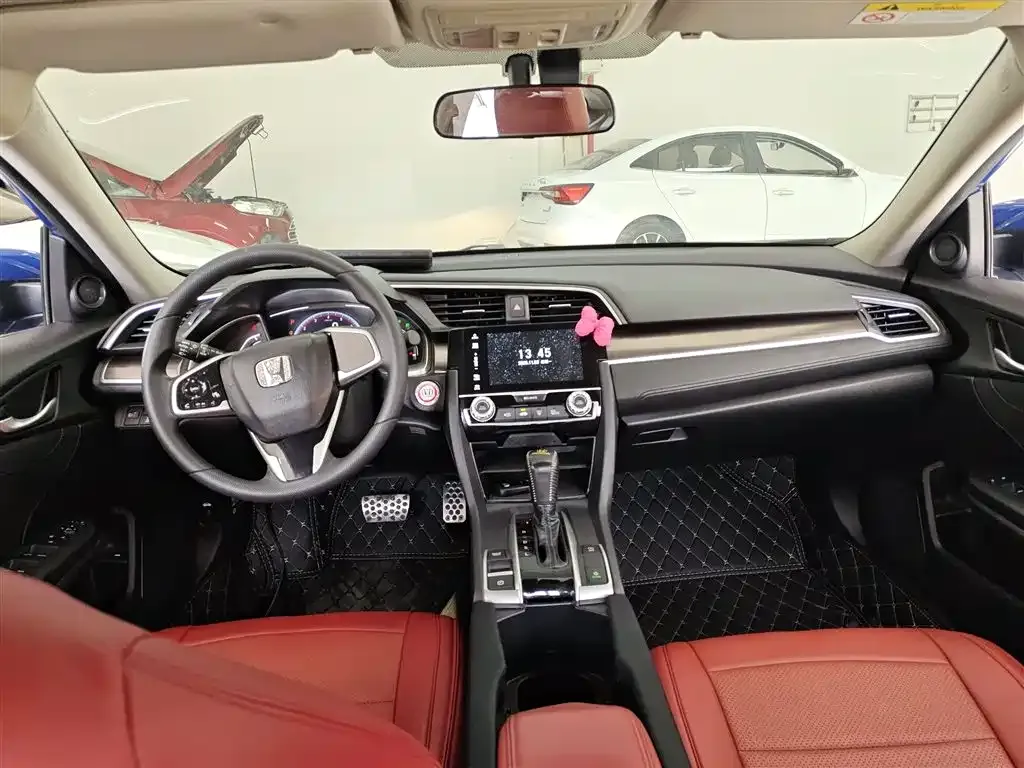 Honda Civic — фото 10