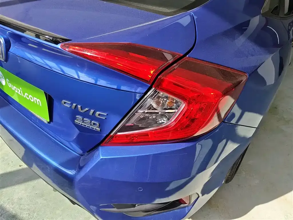 Honda Civic — фото 8