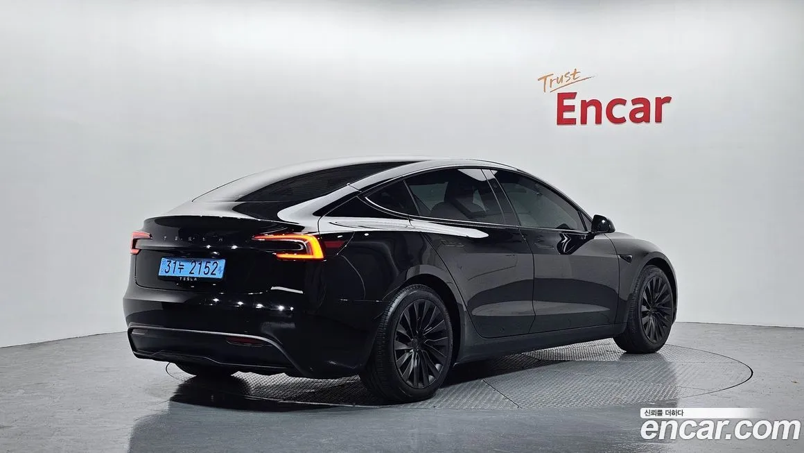 Tesla Model 3 2025 из KR, фото 2