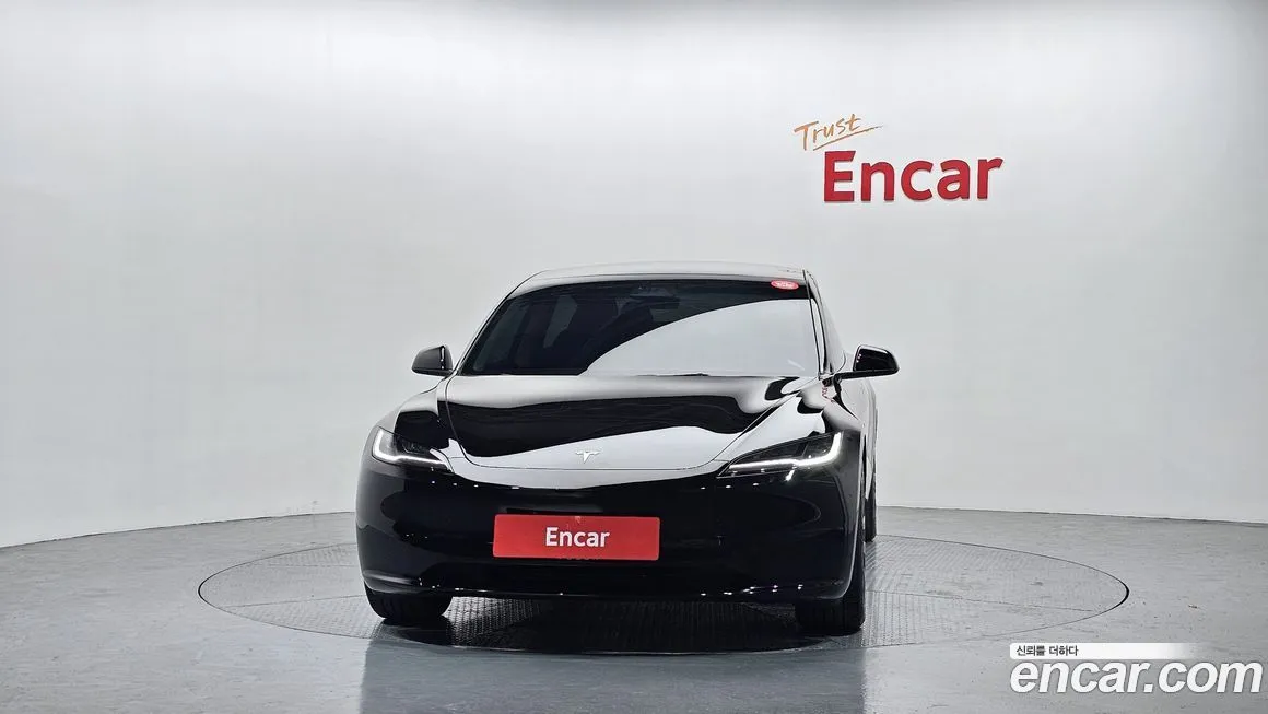Tesla Model 3 2025 из KR, фото 3