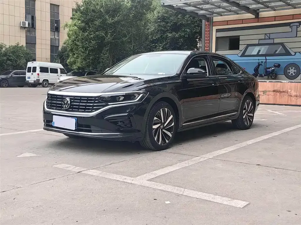 Volkswagen Passat 2023 из CN, фото 1