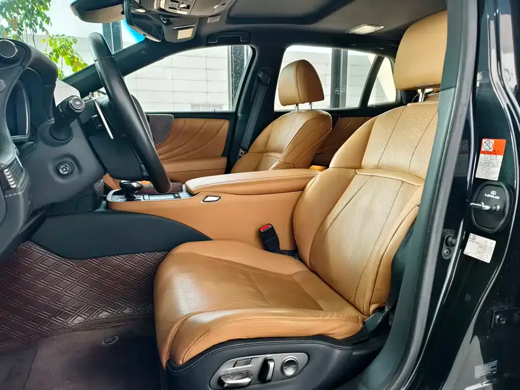 Lexus LS 2023 из CN, фото 6